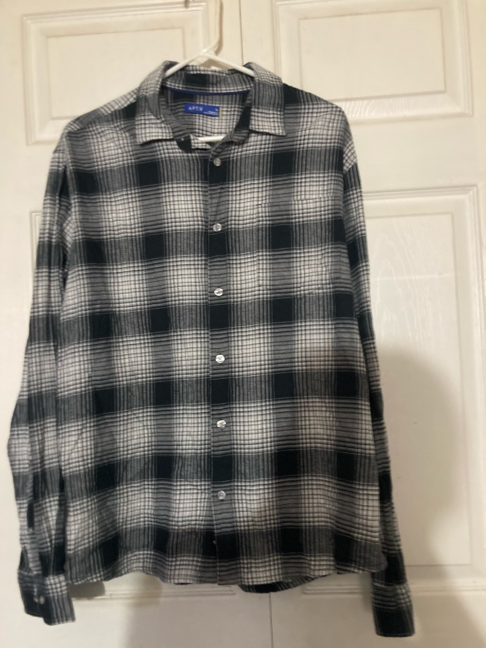 Apt. 9 Men's Black & White Plaid Button-Up Shirt XL
